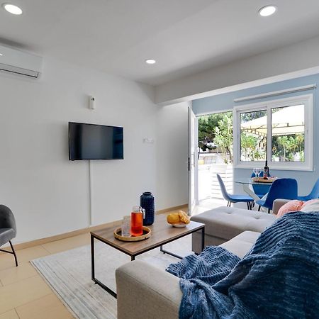 Atlantis Apartments 50M From Makenzy Seafront 라르나카 외부 사진