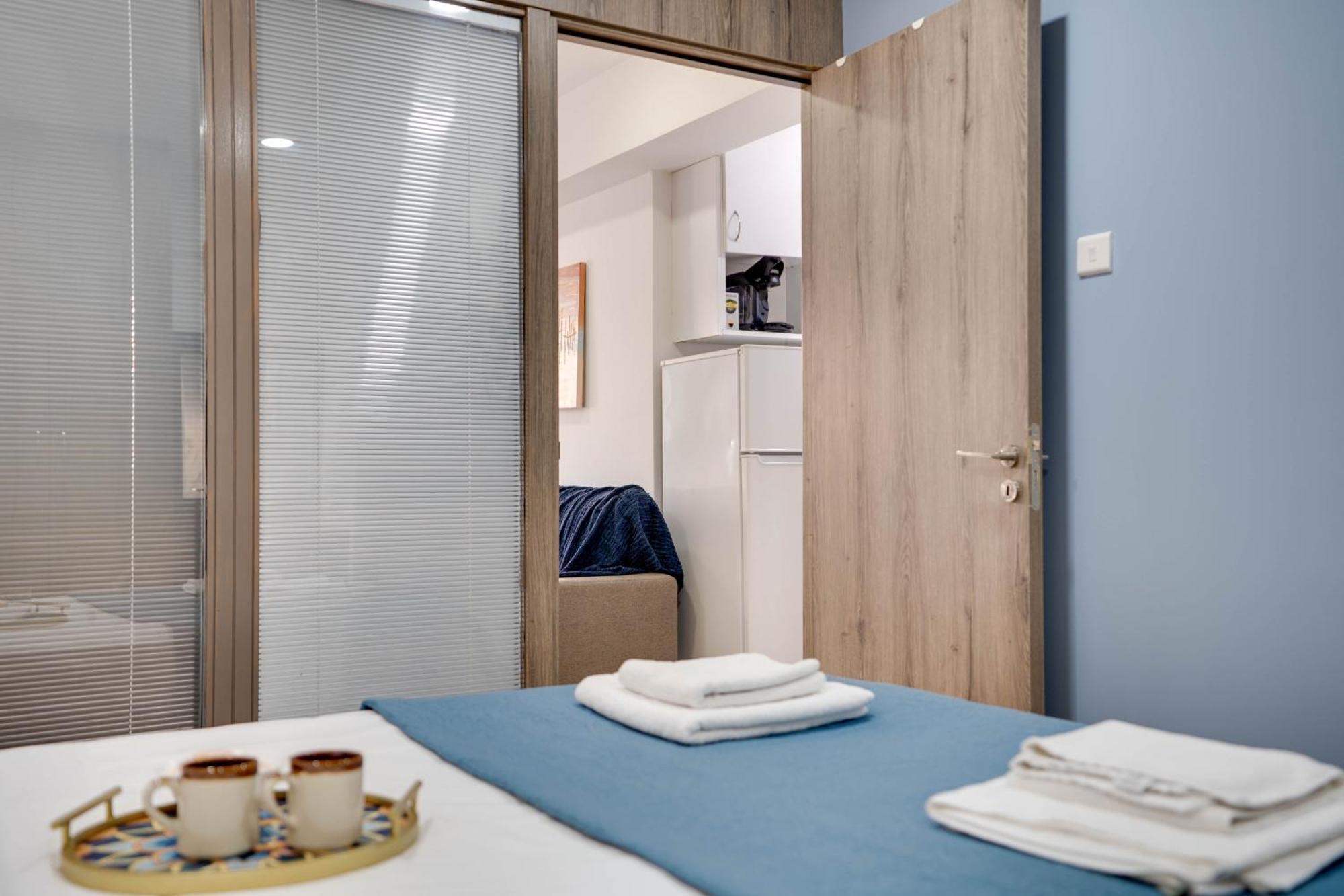 Atlantis Apartments 50M From Makenzy Seafront 라르나카 외부 사진