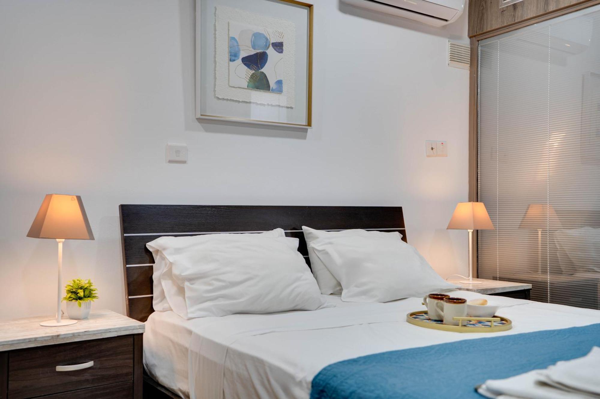Atlantis Apartments 50M From Makenzy Seafront 라르나카 외부 사진